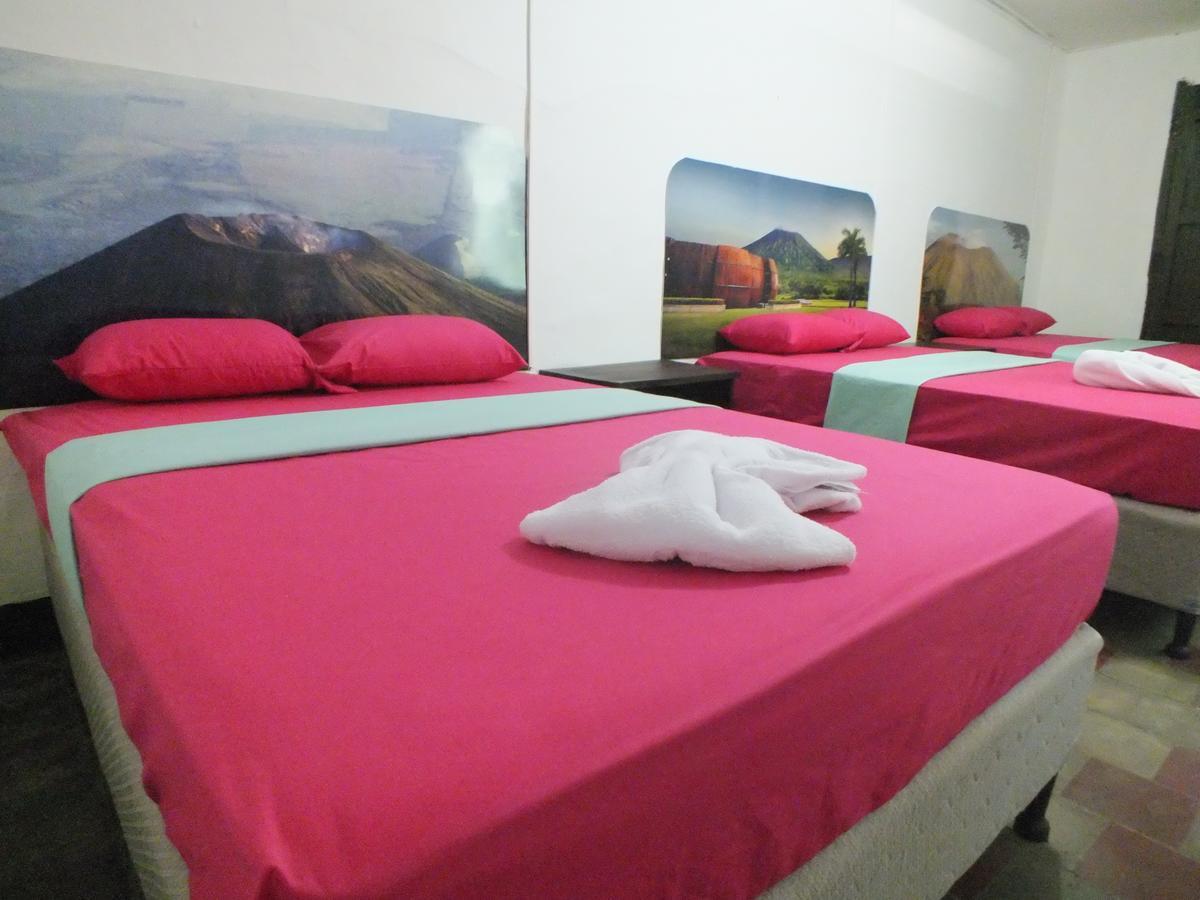 לאון Volcano Hostel מראה חיצוני תמונה
