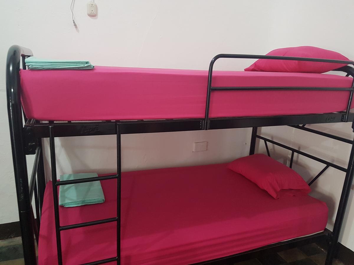 לאון Volcano Hostel מראה חיצוני תמונה