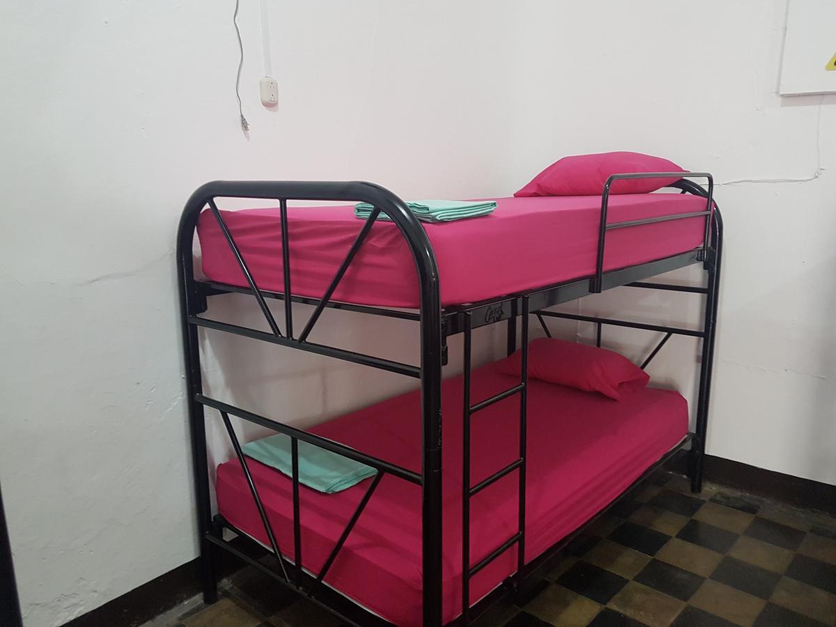 לאון Volcano Hostel מראה חיצוני תמונה