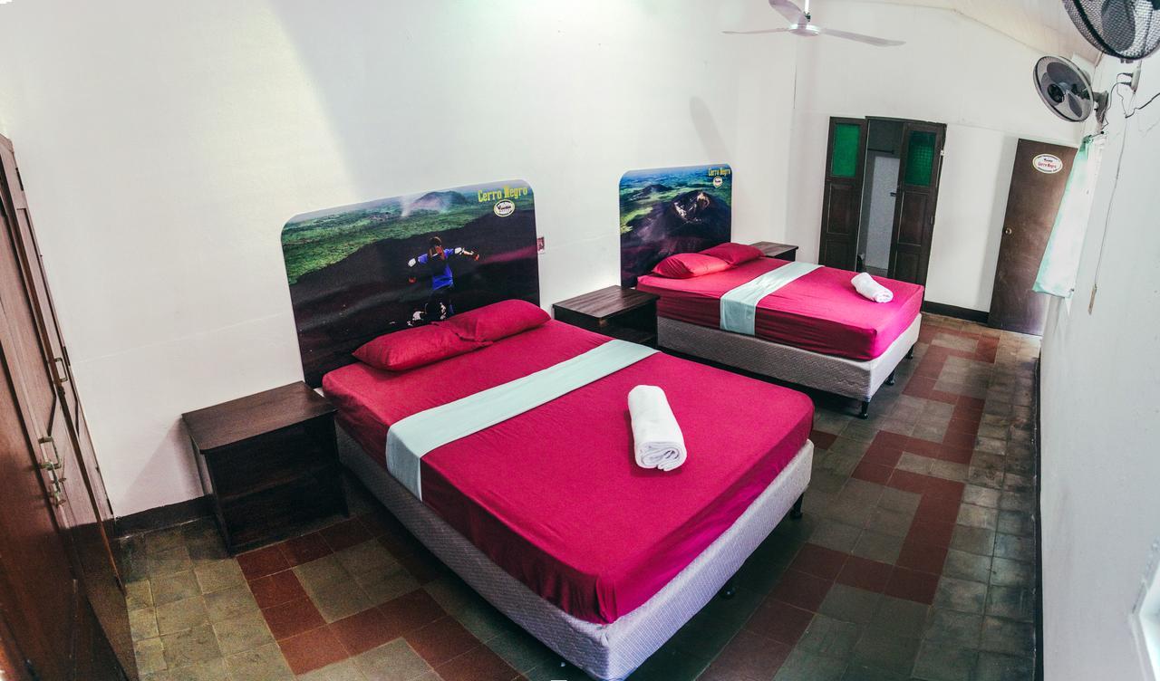לאון Volcano Hostel מראה חיצוני תמונה