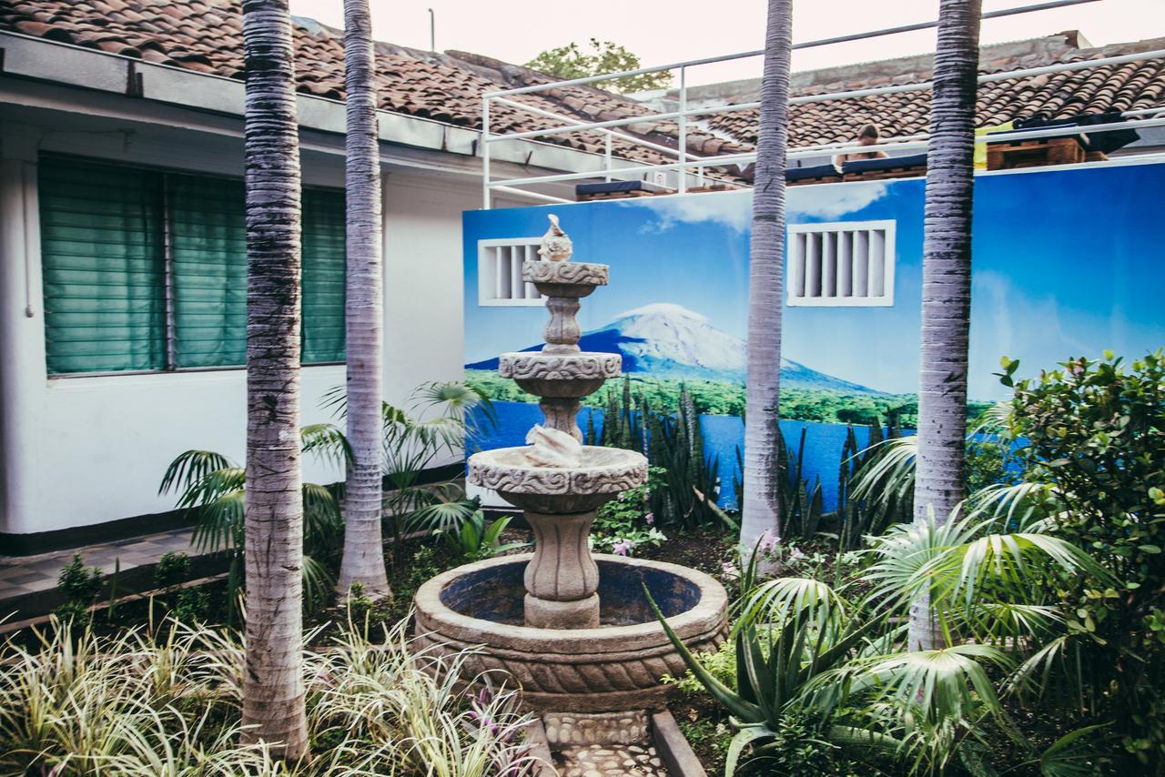 לאון Volcano Hostel מראה חיצוני תמונה
