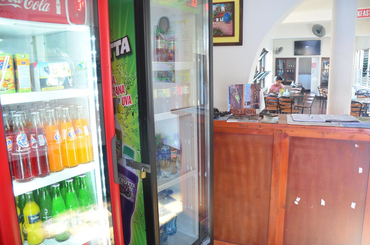 לאון Volcano Hostel מראה חיצוני תמונה